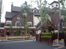 融创伊顿濠庭 2室1厅 东南