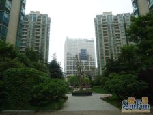 中间安静位置 高区看花园 三面采光 有车位 看房方便