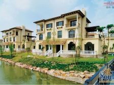 大学城地铁口 精装联排边套,300平大院子,3个停车位