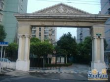 新上刚需两房,全明全亮,婚房装修,目前3房格局