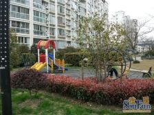 新上带40平米花园3+1的四房,满眼绿色,横厅设计