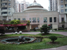 南北通透,小区中心位置,中式风格,一梯两户,采光充足,房型正气