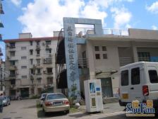 地铁口公园旁 低总价3房 阳光好 有条件加电梯 诚心卖