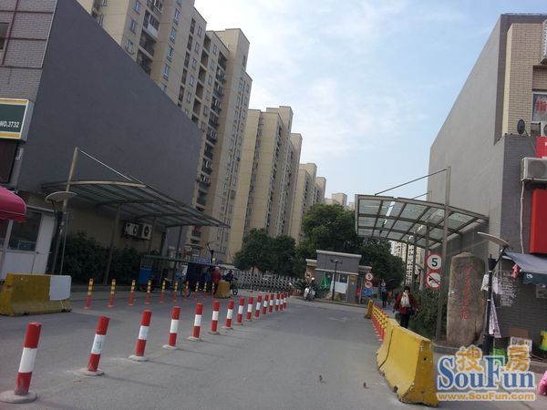 小区相关图