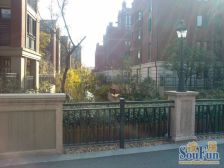 满五年,带产权车位,毛坯房,看房方便