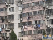 南川园东8幢,复式带阁楼,有车库。