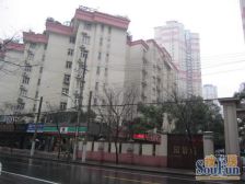 高区3房2卫+精装修+南北通东边套,有产权车位,诚意卖