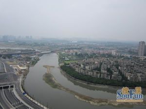龙湖世纪峰景4室2厅东南