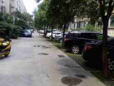 顶复 空间大 交通便利 小区环境好