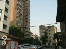 电梯高区,税费各付,采光不挡,通风良好 边套户型