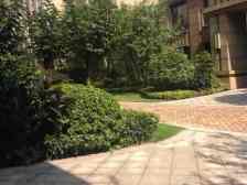 U城精装洋房,近轻轨近商圈,业主诚心出售