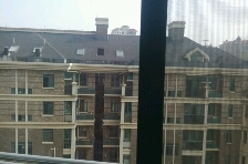 带储藏间 洋房中间楼层 诚心出售