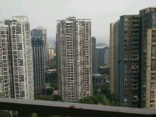 户型方正 带大露台 配套齐全 出行便利