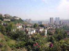 汽博中心 保利国际高尔夫花园七房1500万