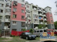 交通便利,主卧朝南,环境优美,居家装修