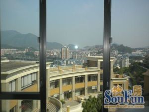 嘉多利山花园4室2厅南