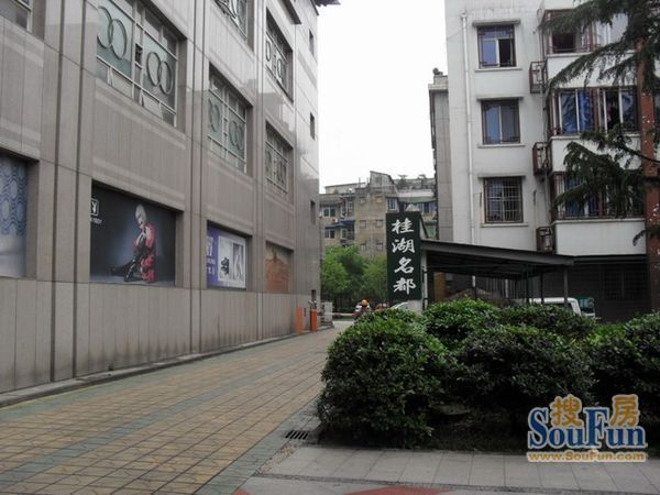 小区相关图