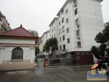 业主诚心出售满五年一梯一户大三房飞机户型带阁楼