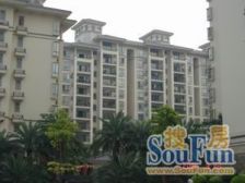 近地铁口 步梯低层 50方平台南向花园 保养新拎包入住