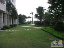 :此房朝北,采光足,交通便利,生活方便密度低居住