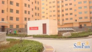 此房子小户型,两室一厅,看房提前预约就可以