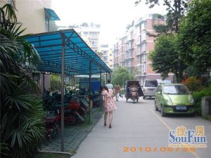 福兴花园4室2厅西南