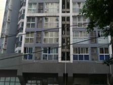 小十字轻轨站旁边次新房 正看江的大三房 白象居旁边