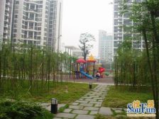 龙城国际 大阳台 配套成熟 中间楼层 装修保养好