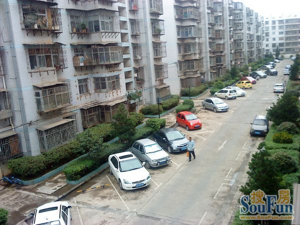 小区相关图