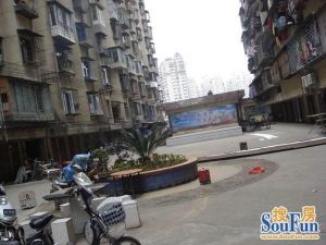 朝南两房,一梯两户,交通生活便利