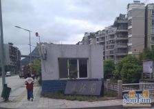 二桥地铁口贵龙园四居室精装修带楼顶花园价格可谈
