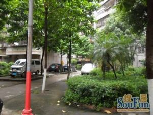 同济地铁D口满五唯一税费少靓楼层生活便利交通方便