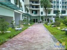 此房大单间满五年唯一税费低带租约,二楼有平台