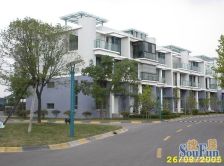 檀香花苑(公寓)4室1厅南