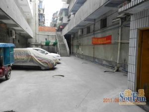 三鑫大厦3室2厅东南