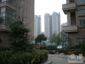 方圆商务楼1室1厅南