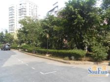 工商小区 简单装修 步梯房 四室 出售