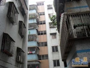 此房满五年 无按揭 简单装修 采光充足 通风好