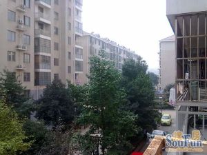 地铁口圭塘河畔居家大四房精装修拎包入住