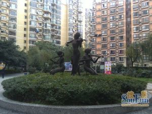 国际花园1室1厅东北