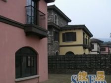 上邦H组团精装修联排别墅端头,新装修没有怎么住过