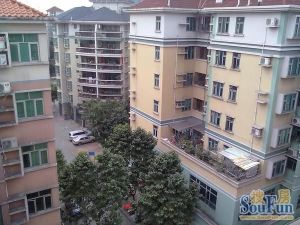 已加装电梯,五年唯一。产权清晰,格局方正位置.