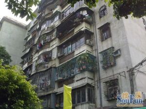 同济路南北对流两房精装修拎包入住地段好