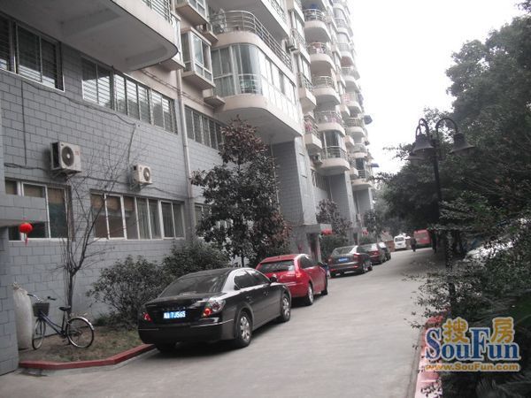 小区相关图