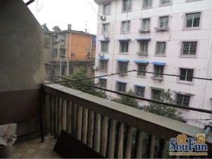 京山新街花园 南北通透,采光好 近地铁 视野好,诚心出售