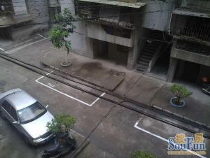大良地铁口600米步梯中层房间大光线好,空屋格局方正