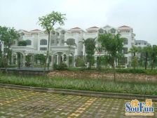 蓝天花语 4个套房,朝向,好停车