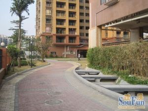 精装两房格局好方正居住舒服距离湾华站800米