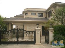 临河景观位置,南看佘山全景,挑空大厅大户型