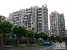 新上地铁口,大两房,采光好视野好,位置安静